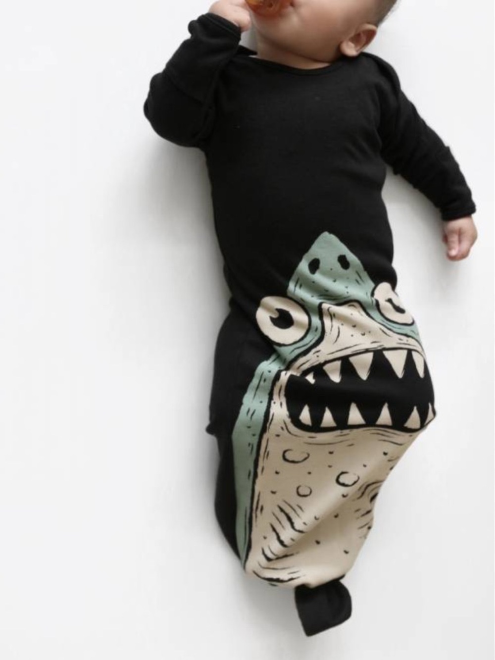 Electrik Kidz Size 3-6 month Organic Cotton Shark Knotted Sleep Gown